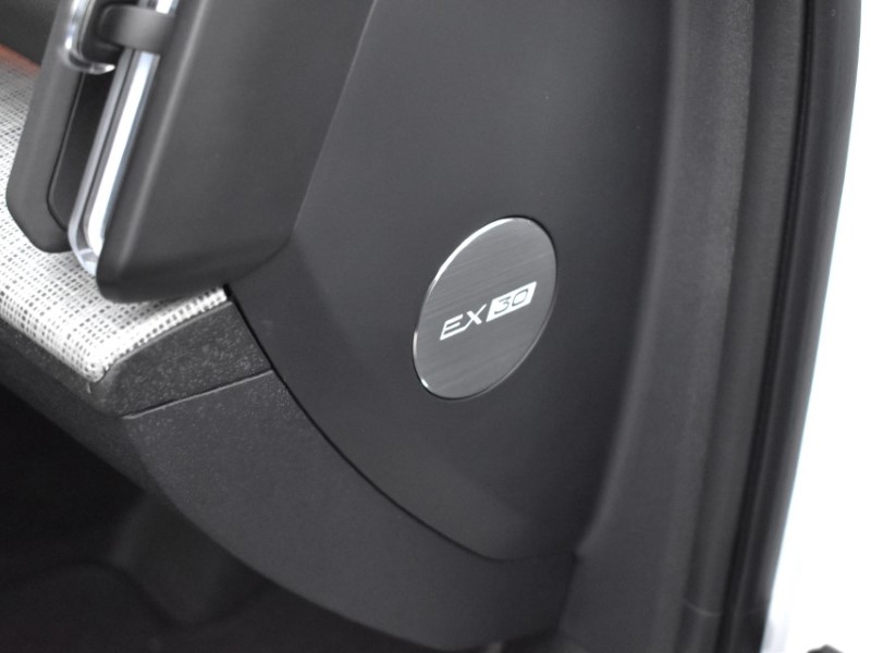 2025 (75) VOLVO EX30 200kW SM Extended Range Ultra 69kWh 5dr Auto 4854404