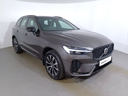 2023 (73) VOLVO XC60 2.0 B5P Plus Dark 5dr AWD Geartronic