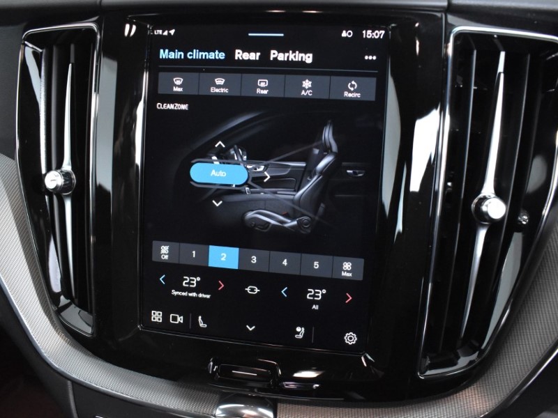 2023 (73) VOLVO XC60 2.0 B5P Plus Dark 5dr AWD Geartronic 4812250