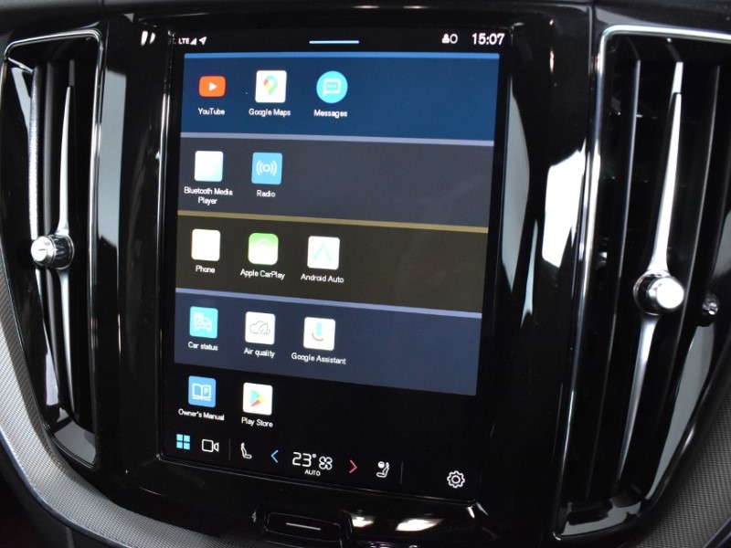 2023 (73) VOLVO XC60 2.0 B5P Plus Dark 5dr AWD Geartronic 4812249