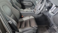 2023 (73) VOLVO XC60 2.0 B5P Plus Dark 5dr AWD Geartronic 4812226