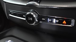 2023 (73) VOLVO XC60 2.0 B5P Plus Dark 5dr AWD Geartronic 4812253