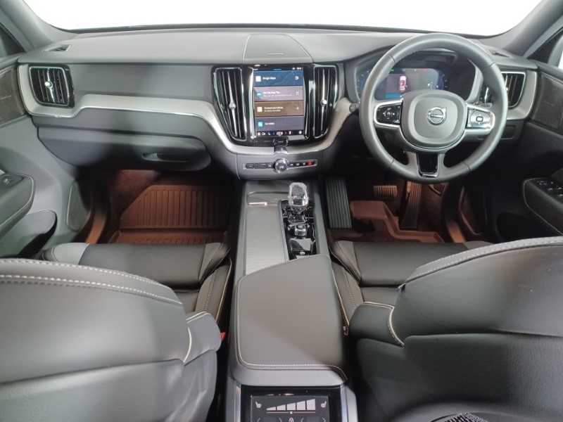 2023 (73) VOLVO XC60 2.0 B5P Plus Dark 5dr AWD Geartronic 4812231