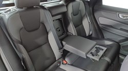 2023 (73) VOLVO XC60 2.0 B5P Plus Dark 5dr AWD Geartronic 4812229