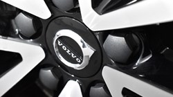 2023 (73) VOLVO XC60 2.0 B5P Plus Dark 5dr AWD Geartronic 4812272