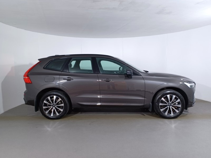 2023 (73) VOLVO XC60 2.0 B5P Plus Dark 5dr AWD Geartronic 4812219