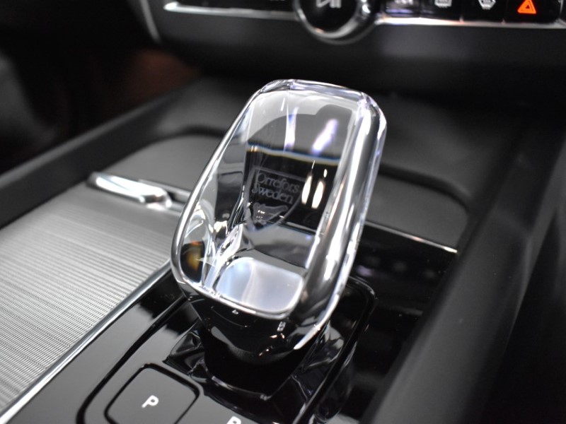 2023 (73) VOLVO XC60 2.0 B5P Plus Dark 5dr AWD Geartronic 4812246