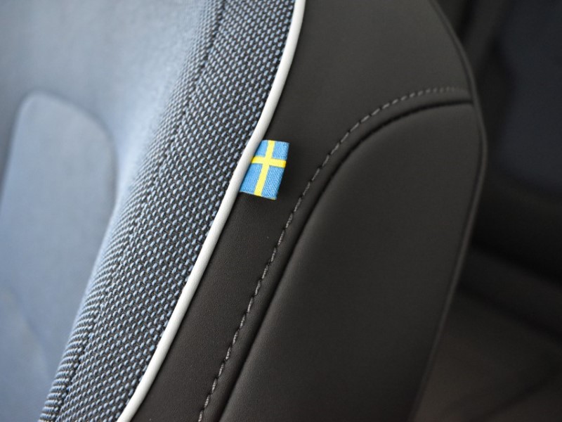 2025 (75) VOLVO EX30 200kW SM Extended Range Ultra 69kWh 5dr Auto 4950632