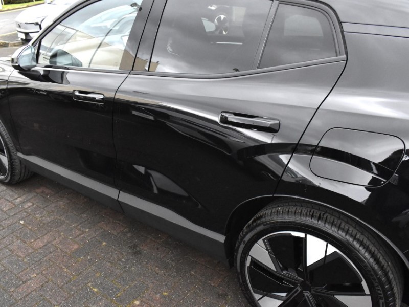 2025 (75) VOLVO EX30 200kW SM Extended Range Ultra 69kWh 5dr Auto 4950640