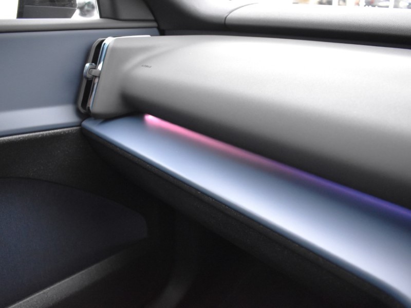 2025 (75) VOLVO EX30 200kW SM Extended Range Ultra 69kWh 5dr Auto 4950612