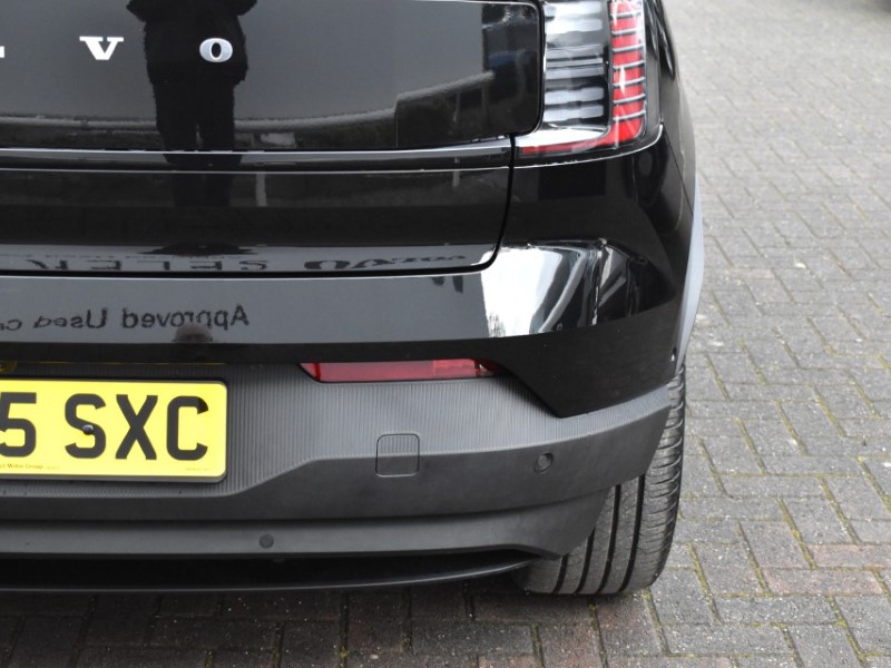 2025 (75) VOLVO EX30 200kW SM Extended Range Ultra 69kWh 5dr Auto 4950647