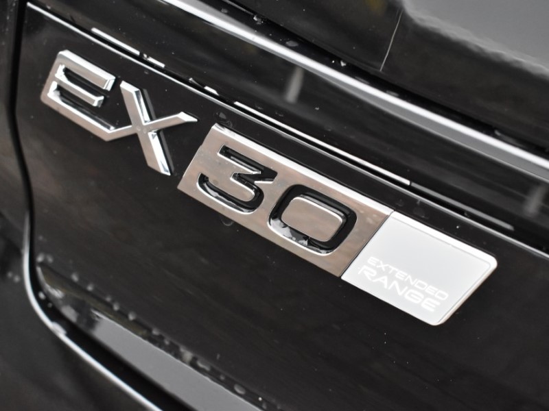 2025 (75) VOLVO EX30 200kW SM Extended Range Ultra 69kWh 5dr Auto 4950652