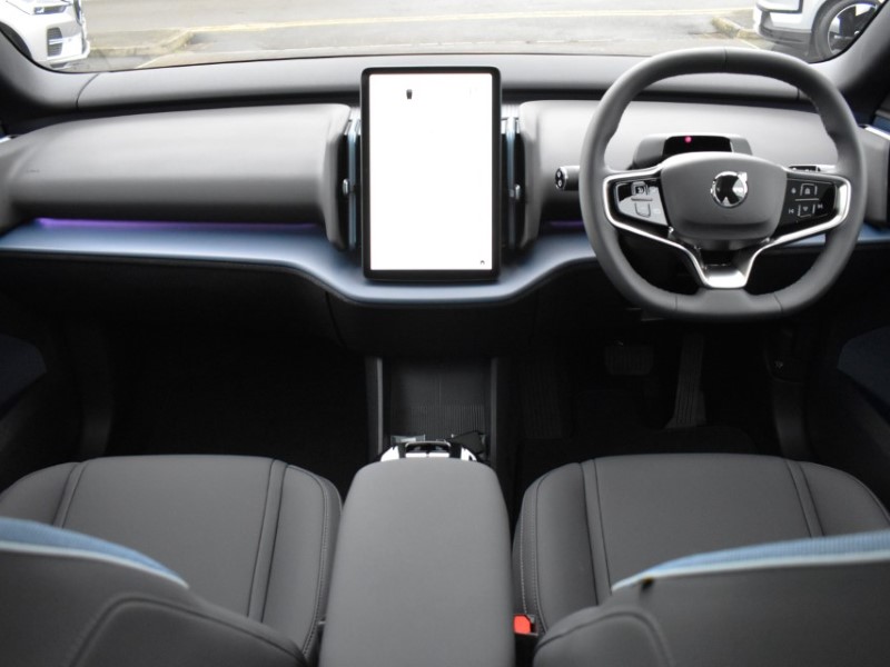 2025 (75) VOLVO EX30 200kW SM Extended Range Ultra 69kWh 5dr Auto 4950626