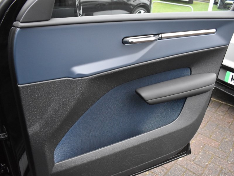 2025 (75) VOLVO EX30 200kW SM Extended Range Ultra 69kWh 5dr Auto 4950617