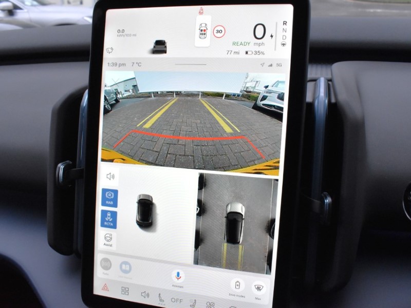 2025 (75) VOLVO EX30 200kW SM Extended Range Ultra 69kWh 5dr Auto 4950598