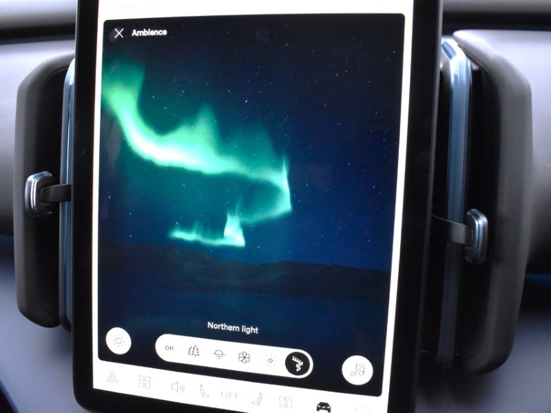 2025 (75) VOLVO EX30 200kW SM Extended Range Ultra 69kWh 5dr Auto 4950611