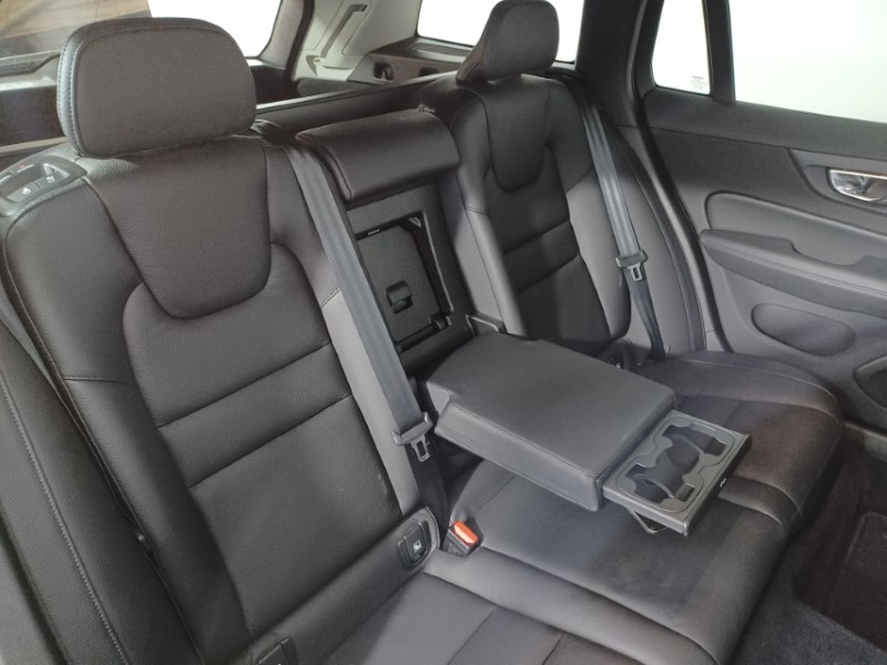 2021 (71) VOLVO V60 2.0 B4D Cross Country 5dr AWD Auto 4807684