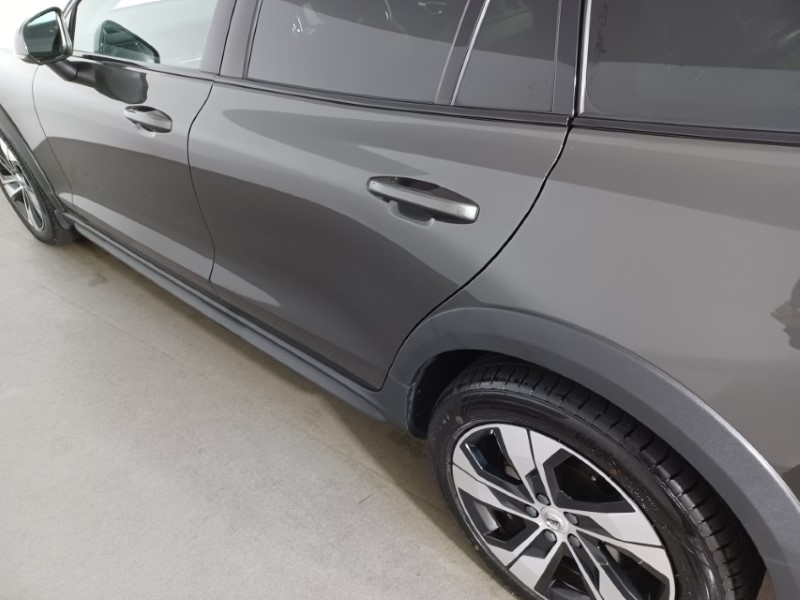 2021 (71) VOLVO V60 2.0 B4D Cross Country 5dr AWD Auto 4807701