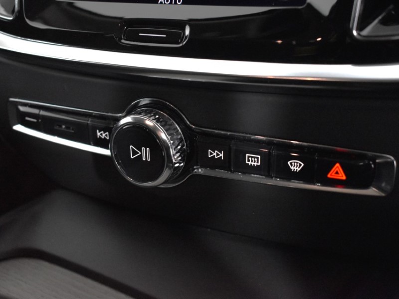 2021 (71) VOLVO V60 2.0 B4D Cross Country 5dr AWD Auto 4807719