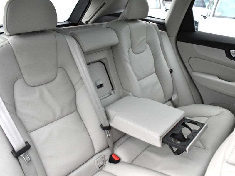 2024 (24) VOLVO XC60 2.0 T6 [350] RC PHEV Plus Dark 5dr AWD Geartronic 4857061