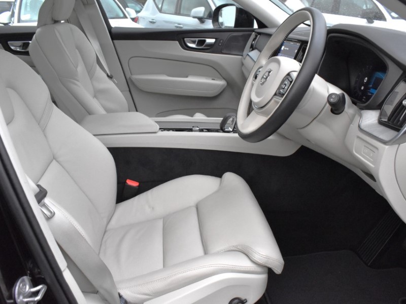 2024 (24) VOLVO XC60 2.0 T6 [350] RC PHEV Plus Dark 5dr AWD Geartronic 4857054