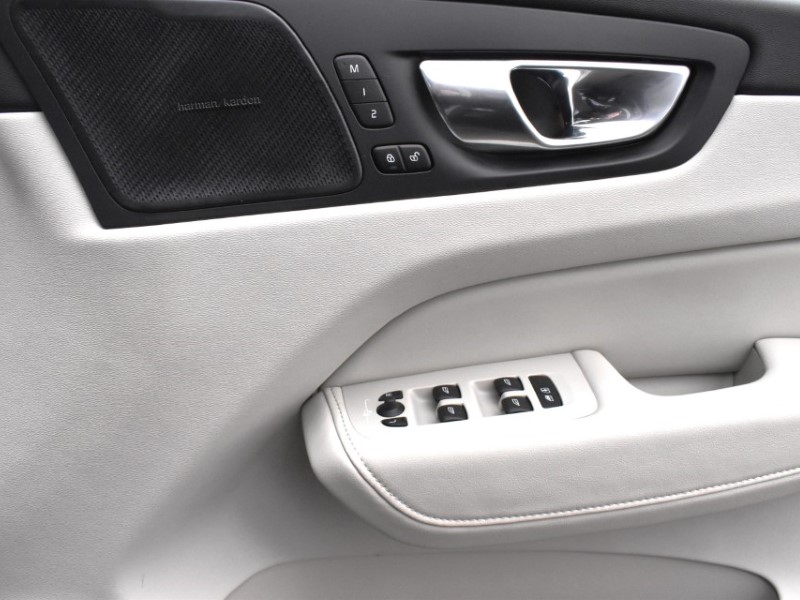 2024 (24) VOLVO XC60 2.0 T6 [350] RC PHEV Plus Dark 5dr AWD Geartronic 4857053