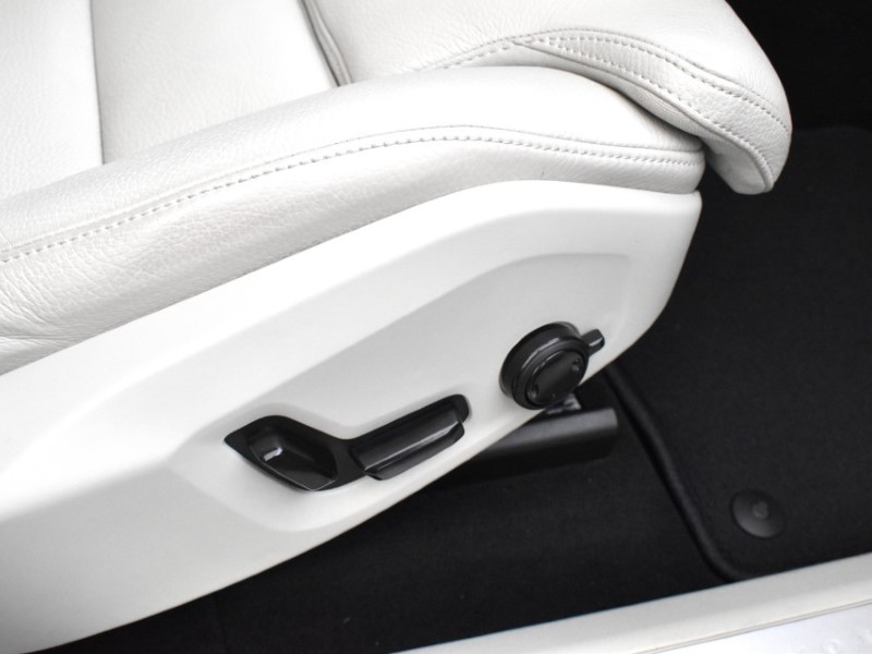 2024 (24) VOLVO XC60 2.0 T6 [350] RC PHEV Plus Dark 5dr AWD Geartronic 4857056