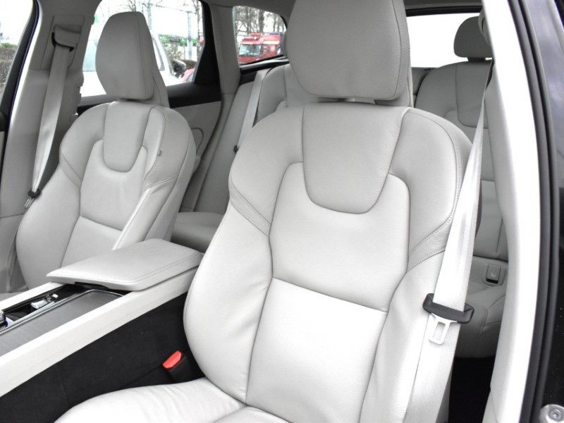 2024 (24) VOLVO XC60 2.0 T6 [350] RC PHEV Plus Dark 5dr AWD Geartronic 4857069