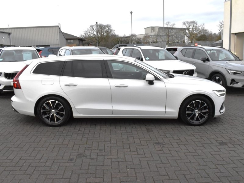 2018 (68) VOLVO V60 2.0 D3 Momentum 5dr Auto 4865499