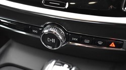 2018 (68) VOLVO V60 2.0 D3 Momentum 5dr Auto 4865501