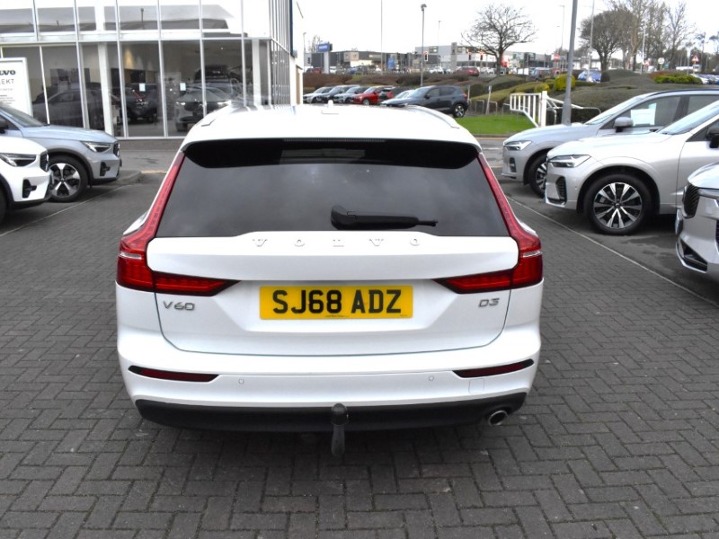 2018 (68) VOLVO V60 2.0 D3 Momentum 5dr Auto 4865520