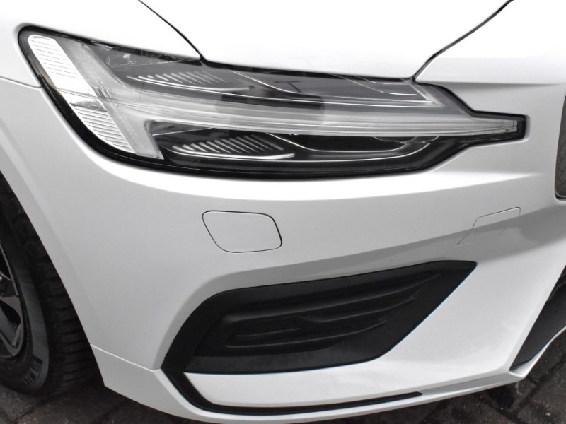 2018 (68) VOLVO V60 2.0 D3 Momentum 5dr Auto 4865537