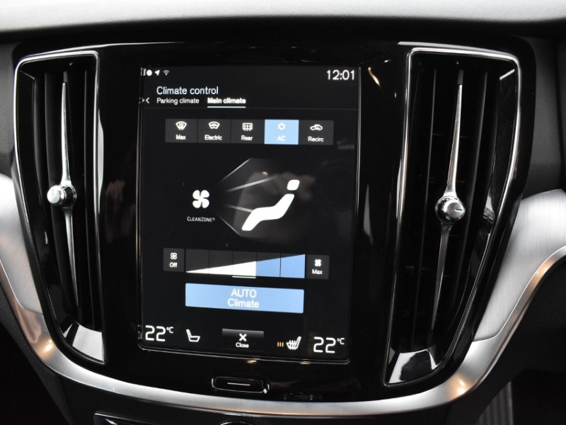 2018 (68) VOLVO V60 2.0 D3 Momentum 5dr Auto 4865507