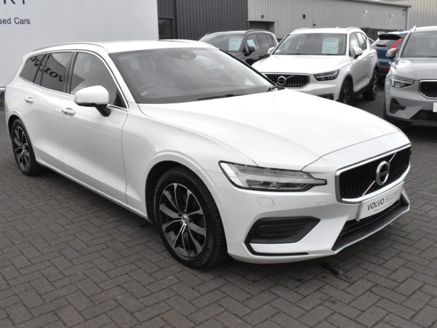 2018 (68) VOLVO V60 2.0 D3 Momentum 5dr Auto