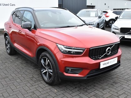 2019 (19) VOLVO XC40 2.0 T4 R DESIGN 5dr AWD Geartronic