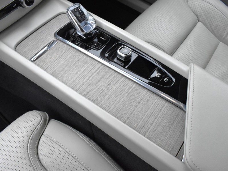 2021 (21) VOLVO XC60 2.0 B5P Inscription 5dr Geartronic 4854811