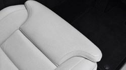 2021 (21) VOLVO XC60 2.0 B5P Inscription 5dr Geartronic 4854797