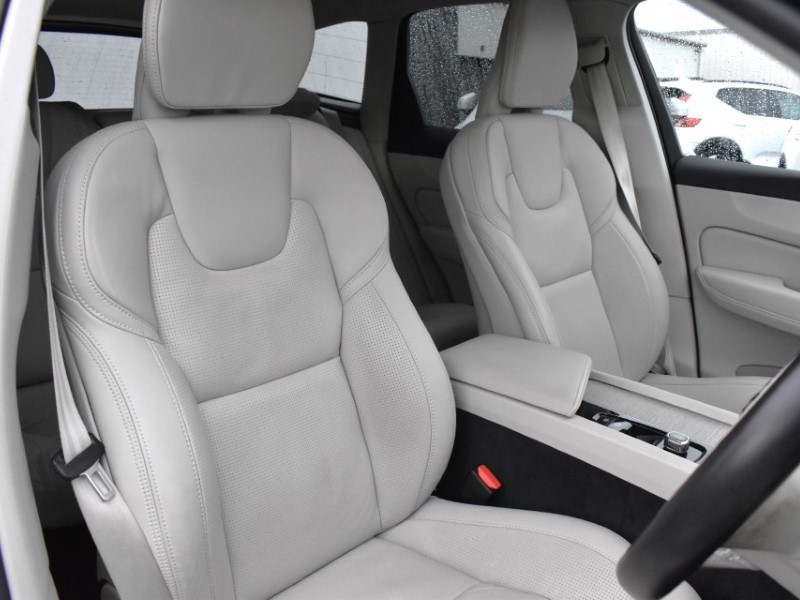 2021 (21) VOLVO XC60 2.0 B5P Inscription 5dr Geartronic 4854801