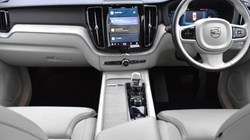 2021 (21) VOLVO XC60 2.0 B5P Inscription 5dr Geartronic 4854806