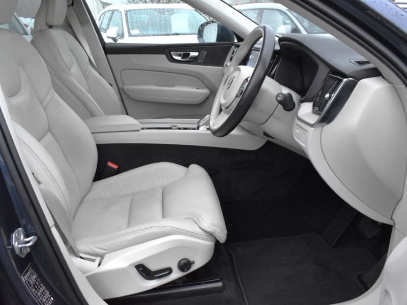 2021 (21) VOLVO XC60 2.0 B5P Inscription 5dr Geartronic 4854804