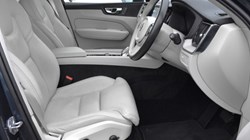 2021 (21) VOLVO XC60 2.0 B5P Inscription 5dr Geartronic 4854804