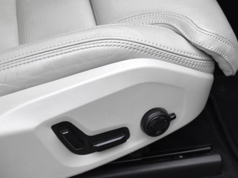 2021 (21) VOLVO XC60 2.0 B5P Inscription 5dr Geartronic 4854796