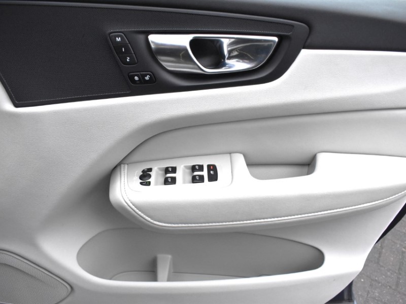 2021 (21) VOLVO XC60 2.0 B5P Inscription 5dr Geartronic 4854783