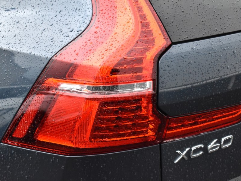 2021 (21) VOLVO XC60 2.0 B5P Inscription 5dr Geartronic 4854825