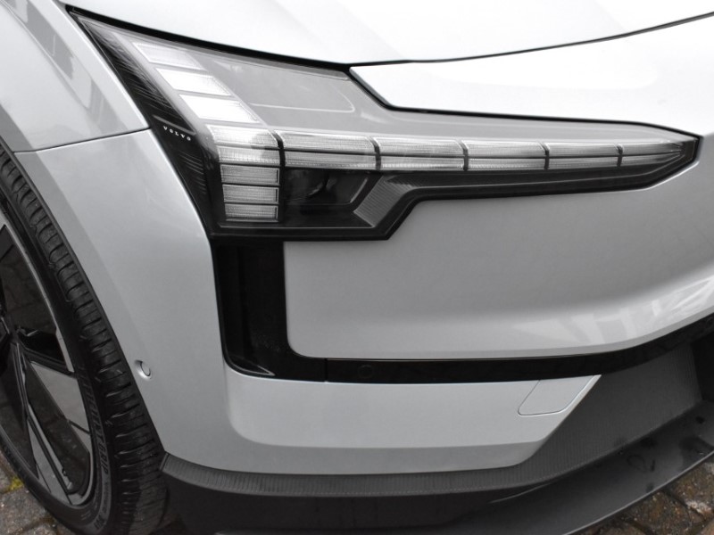 2024 (24) VOLVO EX30 315kW Twin Motor Performance Ultra 69kWh 5dr Auto 4878131