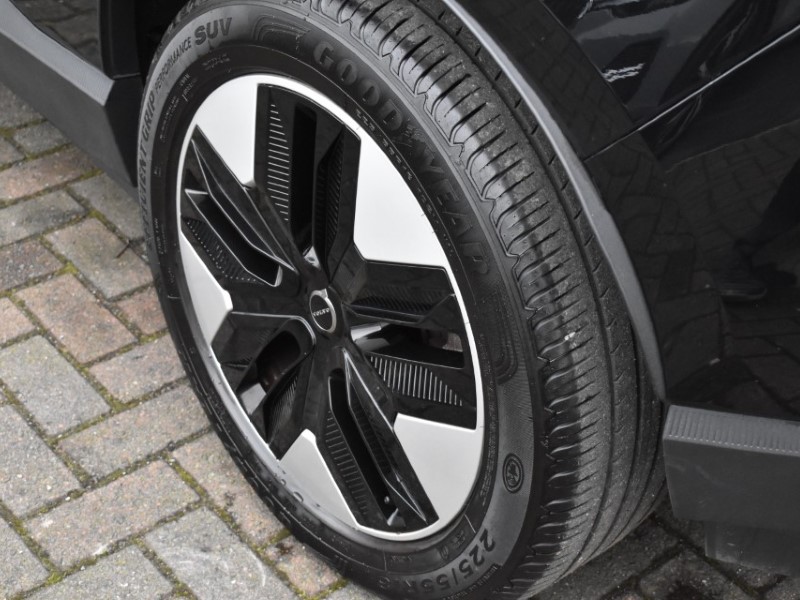 2024 (24) VOLVO EX30 200kW Single Motor Plus 51kWh 5dr Auto 4879193