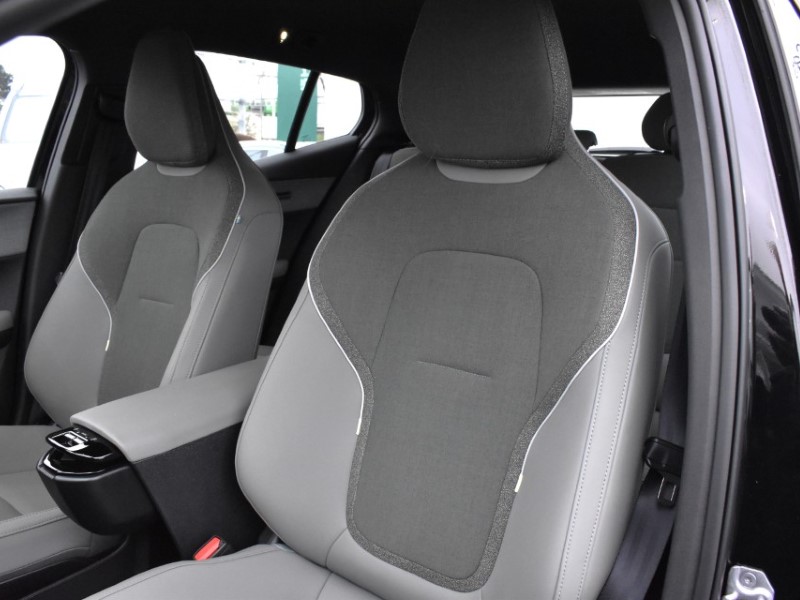 2024 (24) VOLVO EX30 200kW Single Motor Plus 51kWh 5dr Auto 4879183