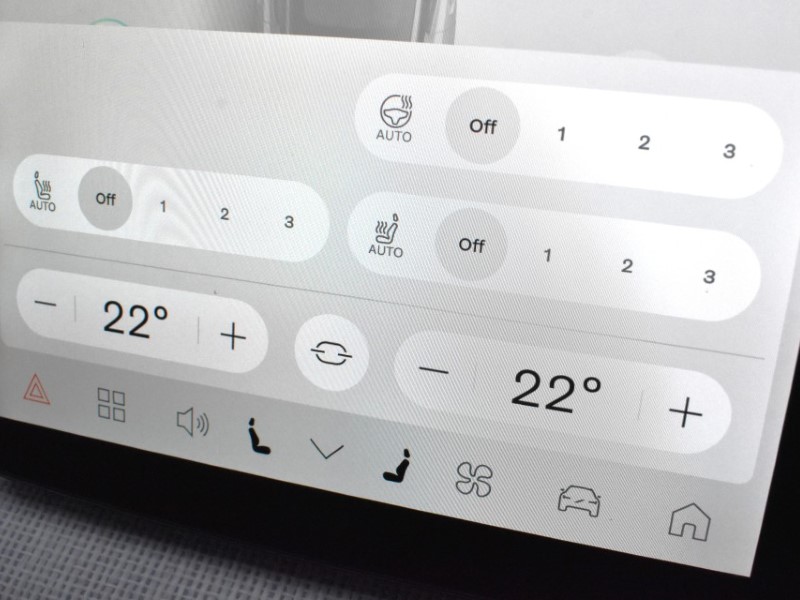 2024 (24) VOLVO EX30 200kW Single Motor Plus 51kWh 5dr Auto 4879106