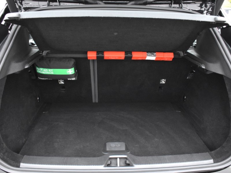 2024 (24) VOLVO EX30 200kW Single Motor Plus 51kWh 5dr Auto 4879186