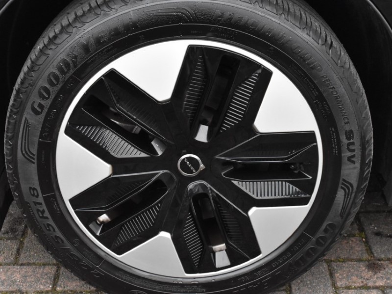 2024 (24) VOLVO EX30 200kW Single Motor Plus 51kWh 5dr Auto 4879190